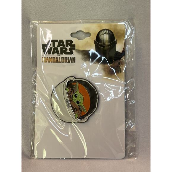 Star Wars The Mandalorian The Child Baby Yoda In Carriage Enamel Pin - Picture 2 of 3